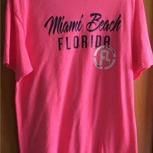Vintage pink Miami Beach, Florida tee shirt size L